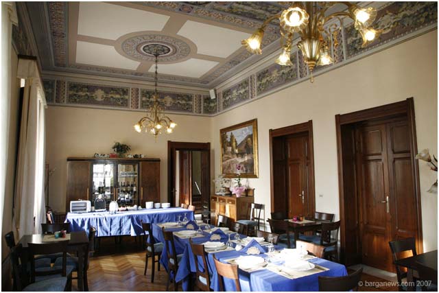restaurant at the hotel villa moorings barga