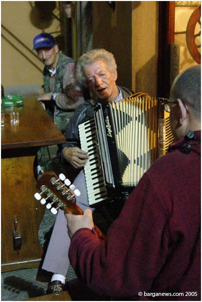 barganews image 4