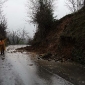 landslide-loppia-road-closed-barga005.jpg