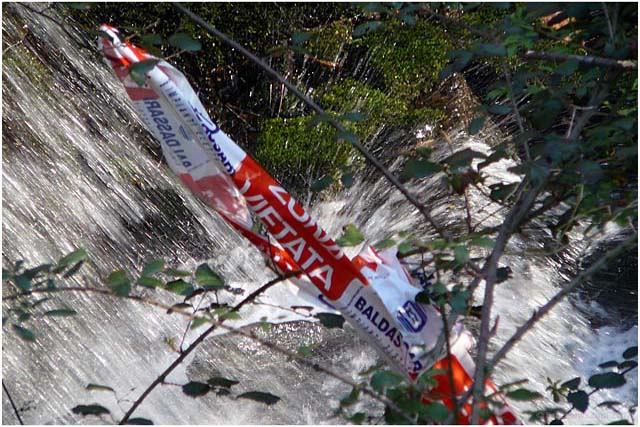 rubbish dumped in the stream below Tiglio Barga