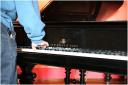 {barganews} Moving a Steinway piano into Barga Vecchia