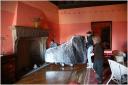 {barganews} Moving a Steinway piano into Barga Vecchia
