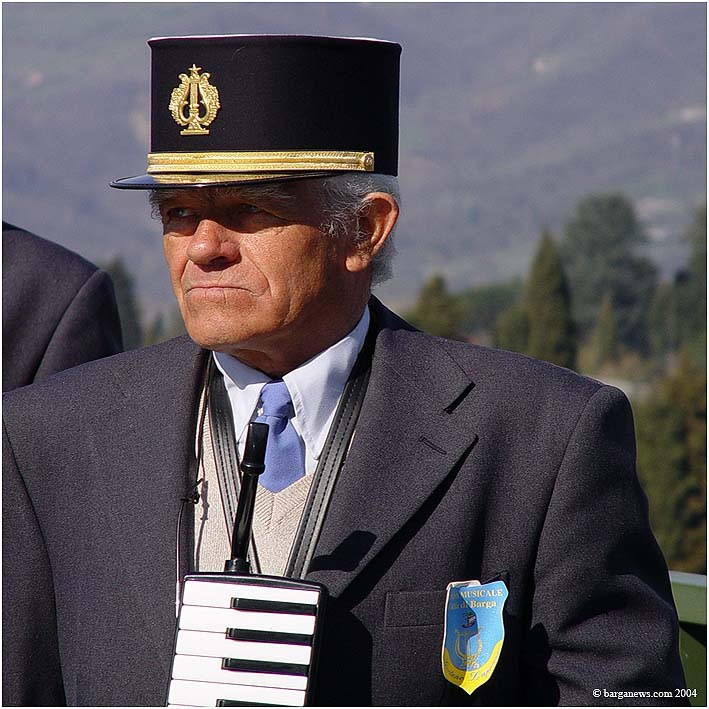 Band – 28 March 2004