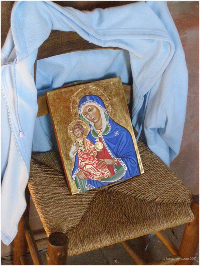 Peter Murphy 24 carat gold leaf icons