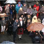 {barganews} A damp Befana arrives in Barga