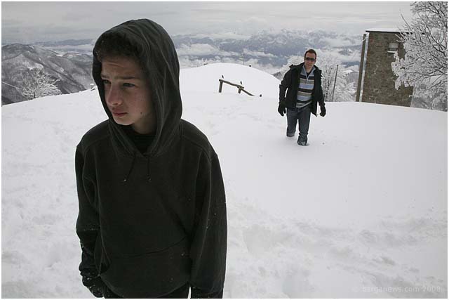 Snow-Sun-Snow for the Easter holiday