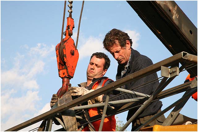 3 cranes block Tiglio road for the afternoon