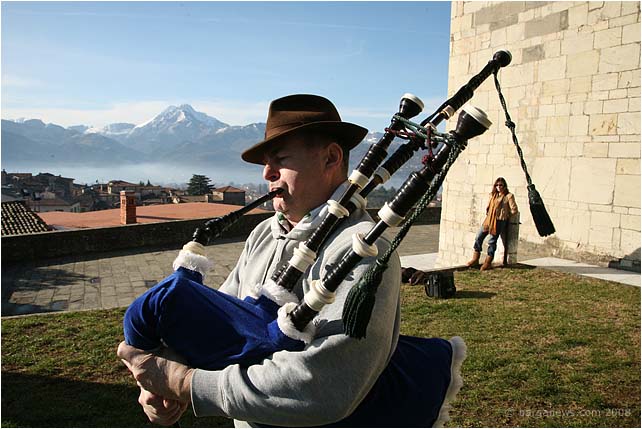 Lone Piper in Barga