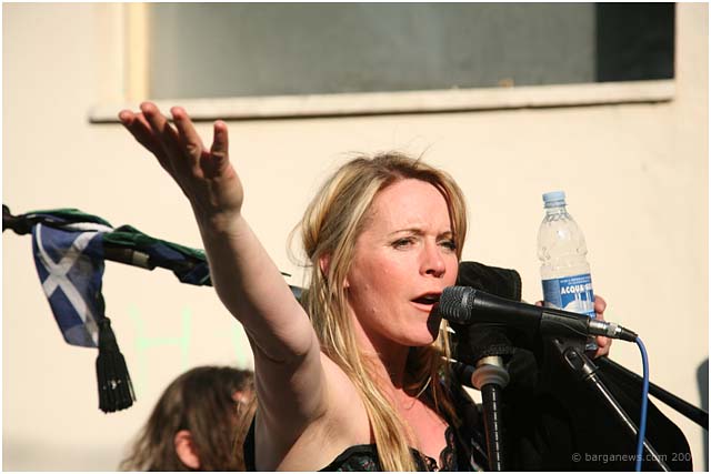 Cantara – Scottish "Celtic" band play Fornaci