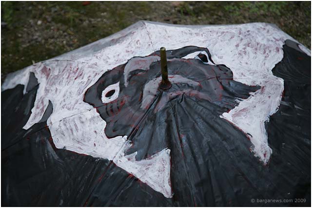Dark umbrellas at L’osteria