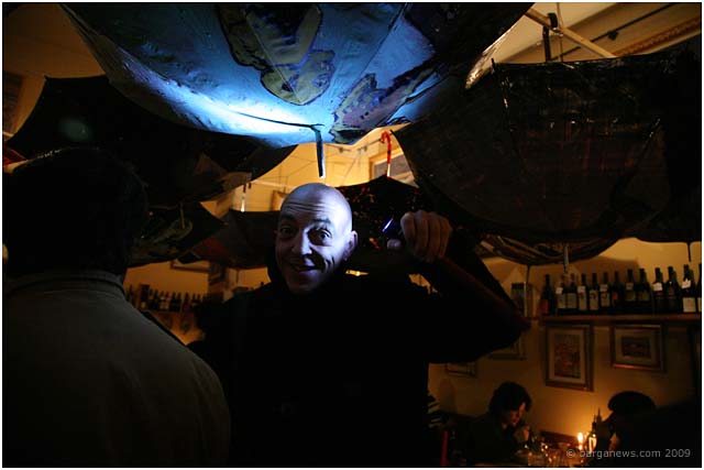 los caprichos umbrellas in barga 2009018 los caprichos umbrellas in barga 2009018