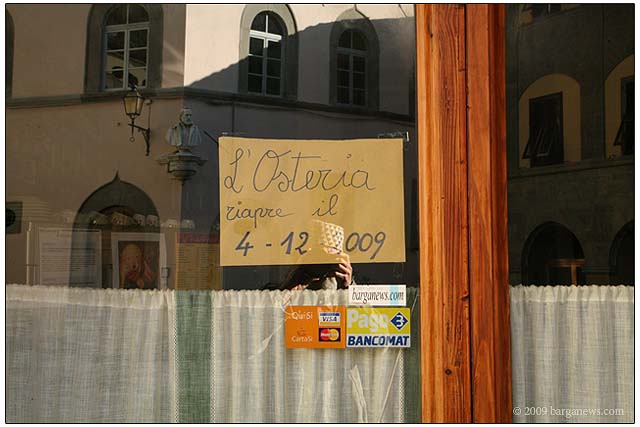 A coffee in Barga Vecchia – could be difficult