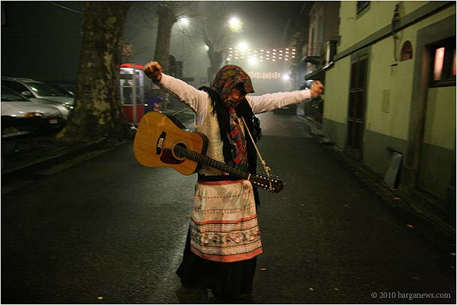 Befana And Befanotti In Barga 20100106 0045 – 6 January 2010