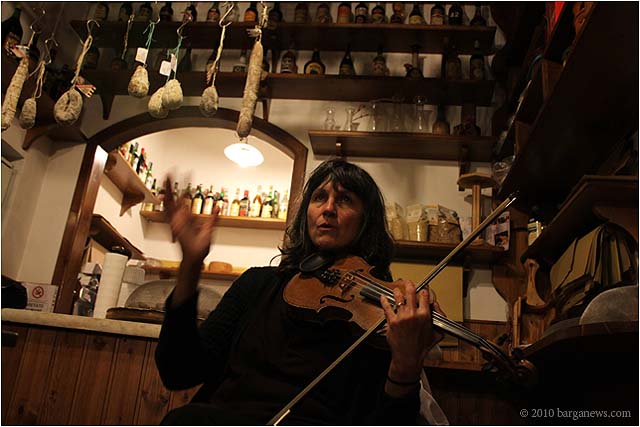 Alaskan musicians in Barga