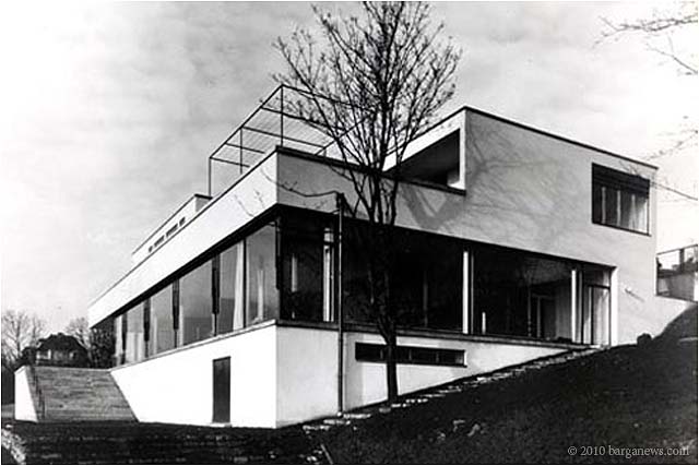 Glass Houses – Barga Book Club