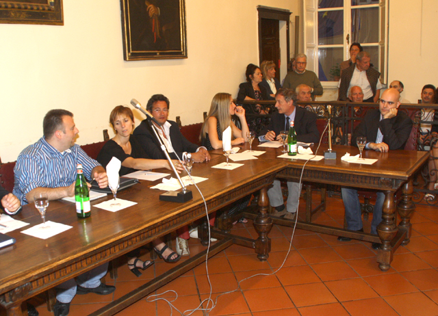 Mastronaldi e Pieroni: dateci fatti e non chiacchiere