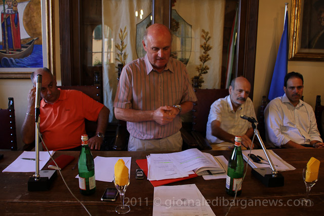 Conferenza sulla scuola: pochi finanziamenti e molti tagli