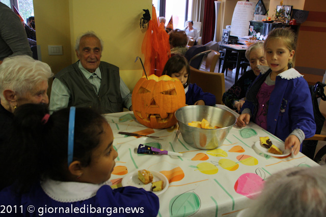 “Insieme ai Nonni”, incontri alla Villa Giovanni Pascoli