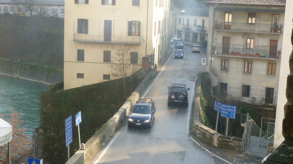 Riaperto il “ponte nuovo” a Castelnuovo