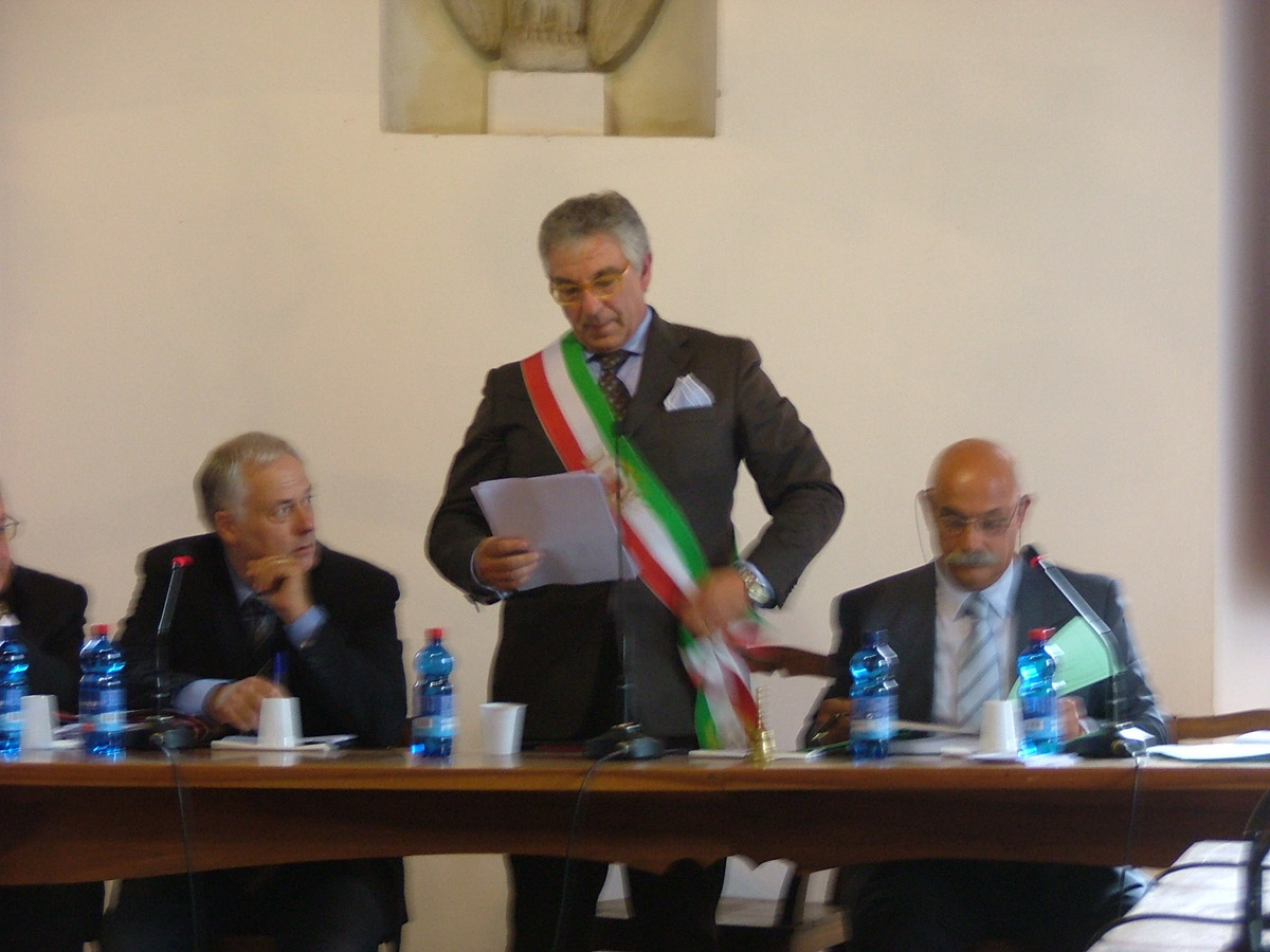 Il Comune di Castelnuovo chiede la liberazione dei due marò in India