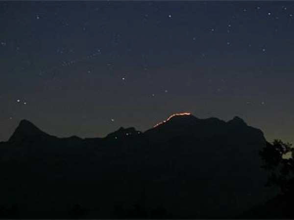In Pania una fiaccolata per Fosco Maraini
