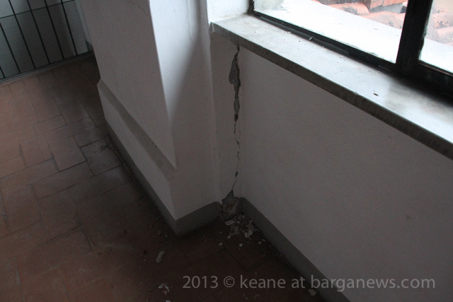 Palazzo in Barga Vecchia evacuated because of earthquake damage