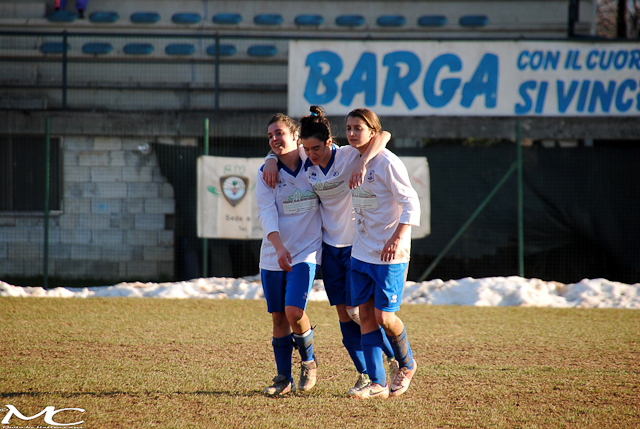 Calcio femminile, il Barga vince e convince