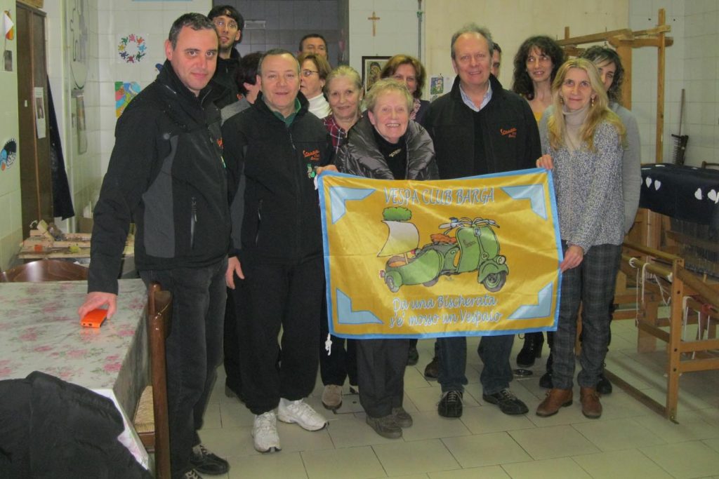 Barga Vespa Club – euro 500 donated to the GVS