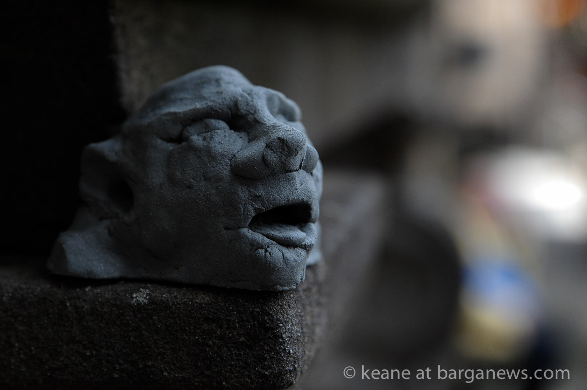 Searching for the della Robbia red clay