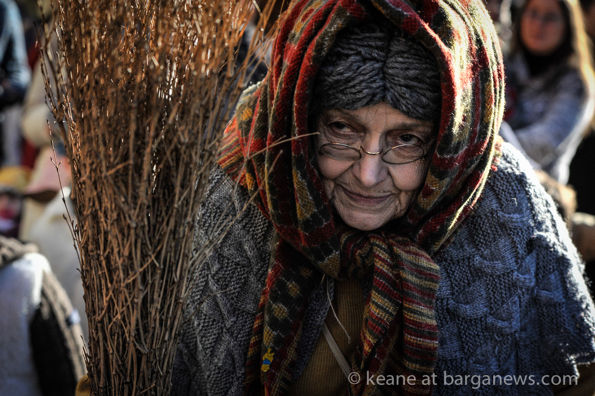 La Befana arrives in Barga
