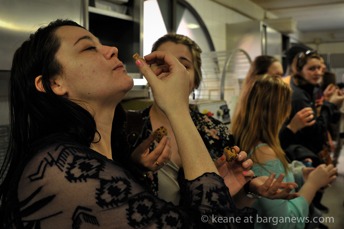 32 students from the USA studying food as culture in Barga