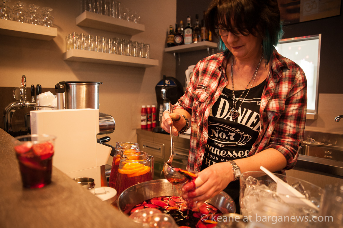 Momento di…vino wine bar opens in Barga