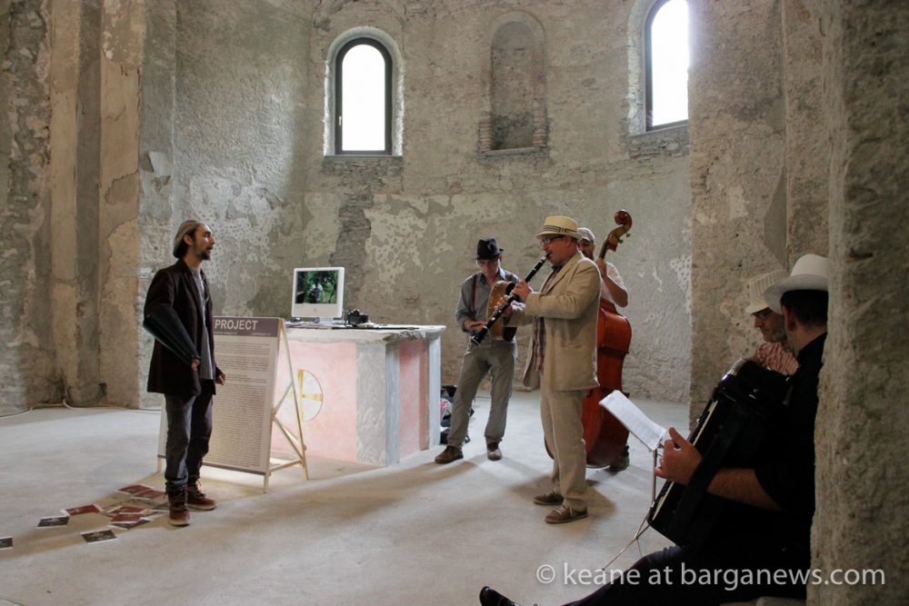 images from barga -2821