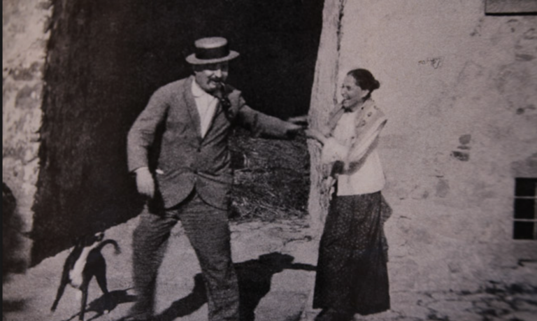 Holidays – Emma Morton