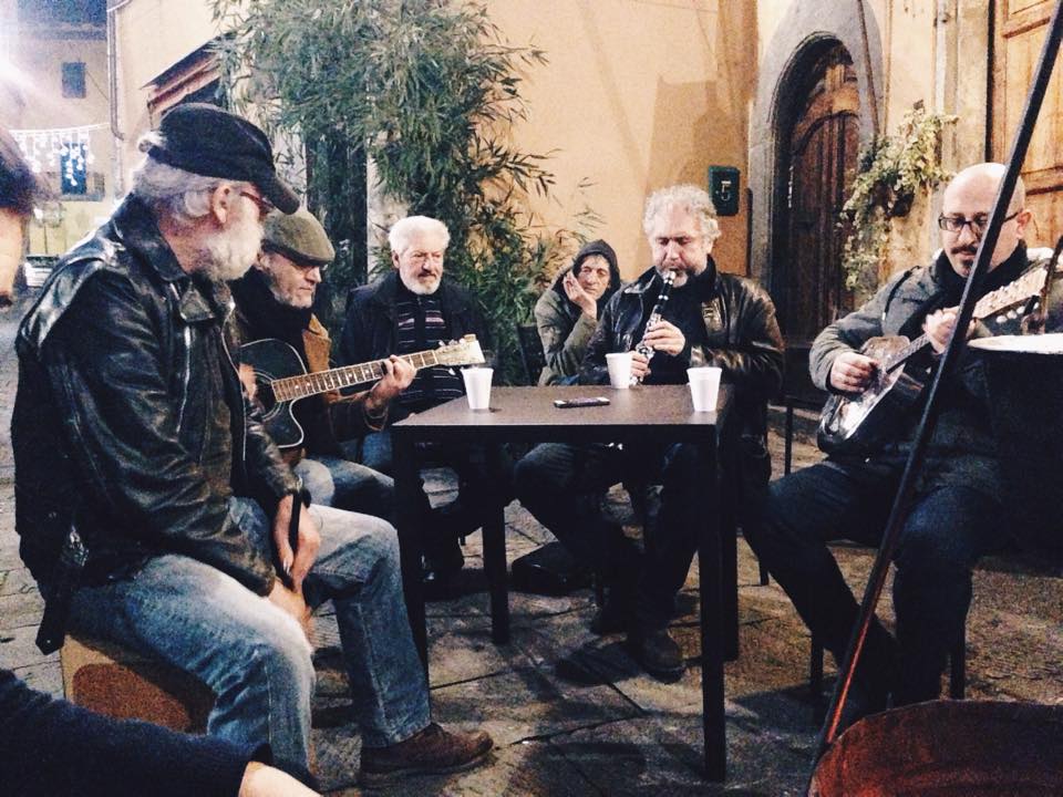 Music at Da Aristos in Barga Vecchia