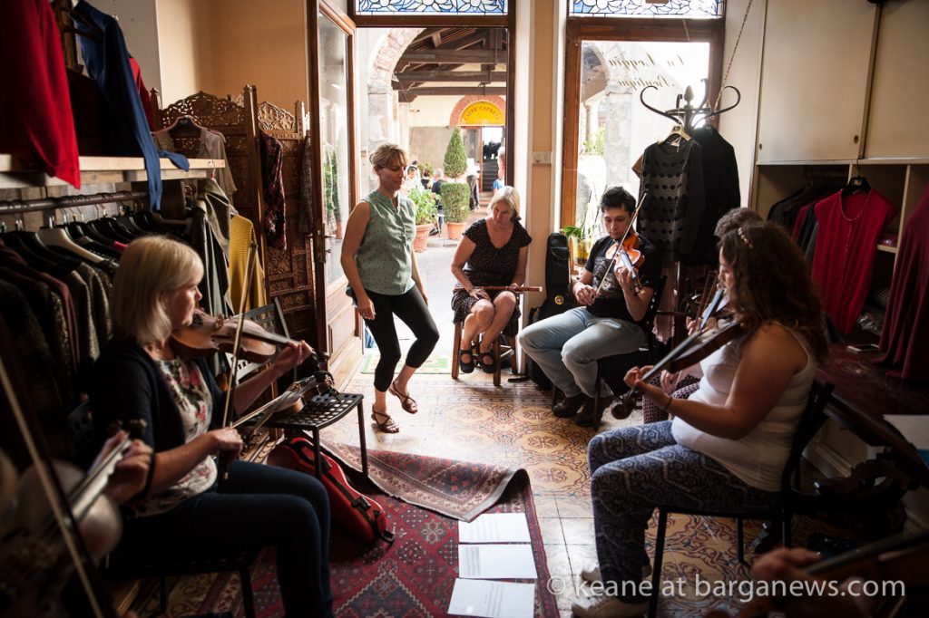 Fiddles and step dancing at Graziella Cosimini’s