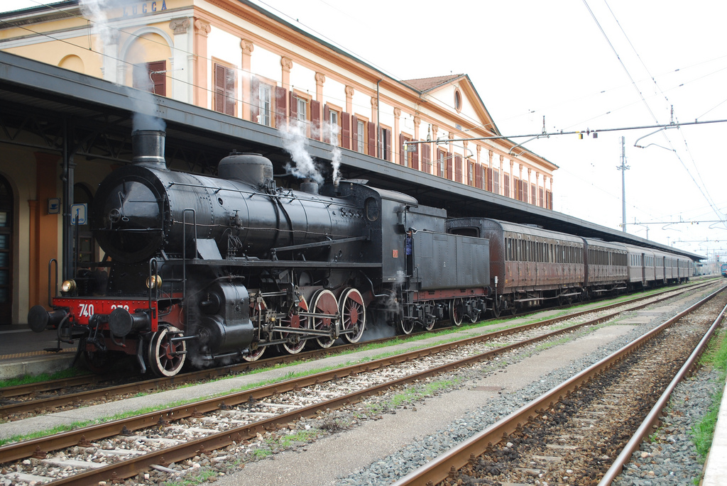 Il treno a vapore apre i nuovi stabilimenti a Fornaci di Barga