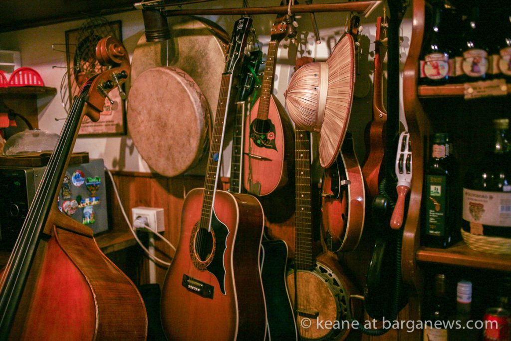 Da Aristo’s: mini African marimba and mbira