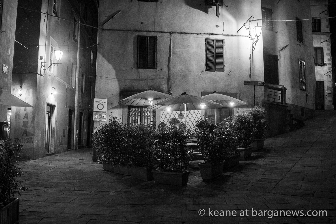 Barga Vecchia at night