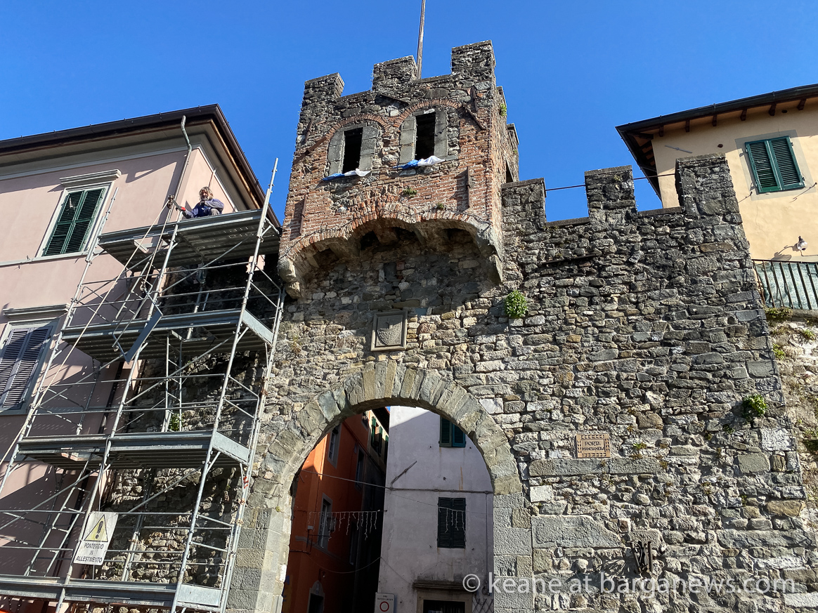 Work starts on renovating Porta Reale – Barga Vecchia