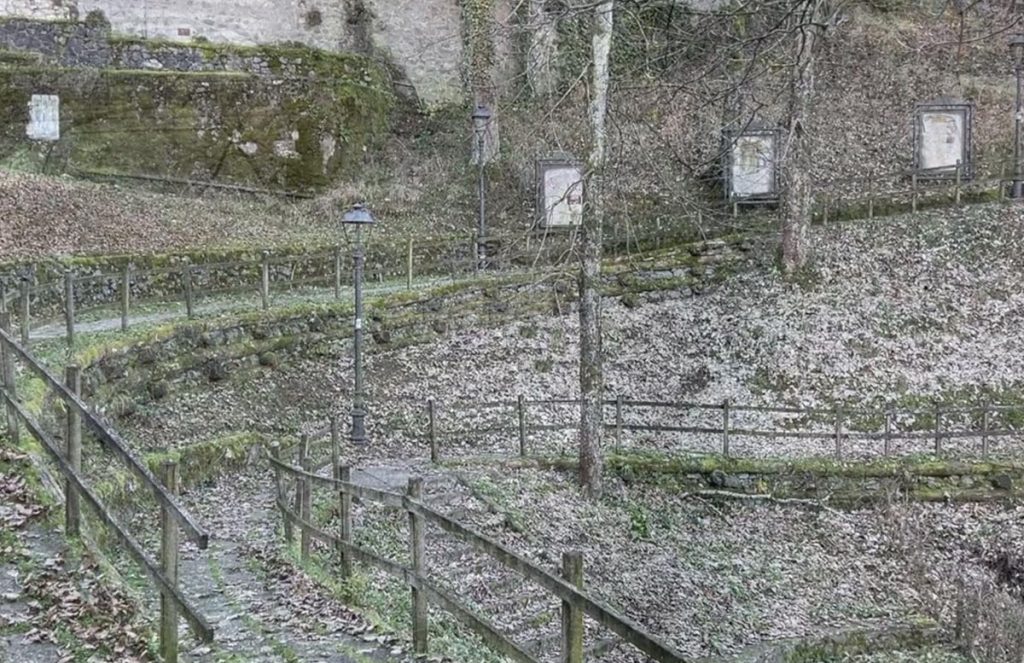 Cold and windy weather in Barga