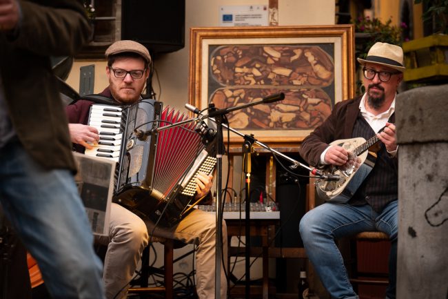 images from barga -7899