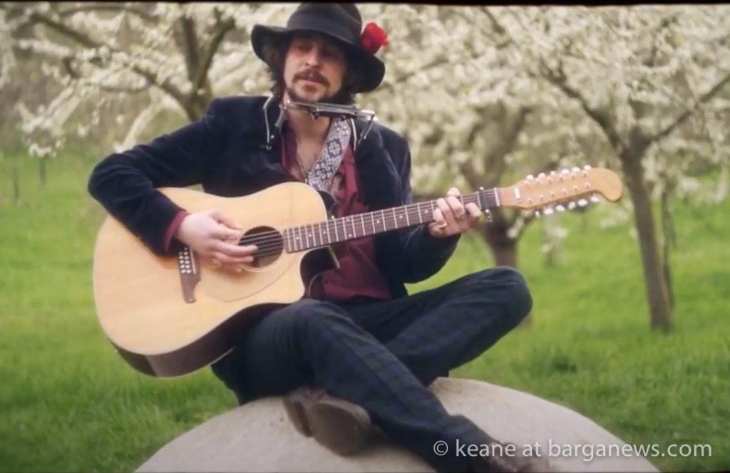 Noah Tortelli – Chasing Rainbows