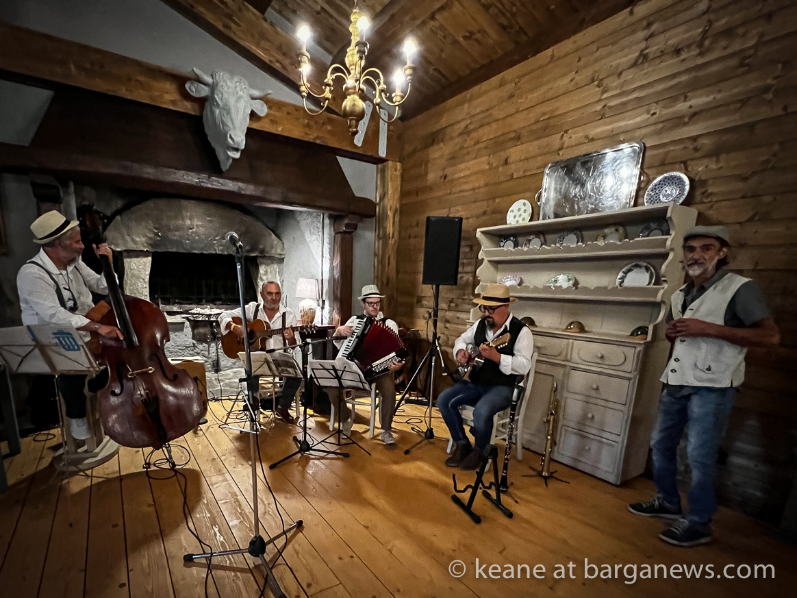 images from barga -8564