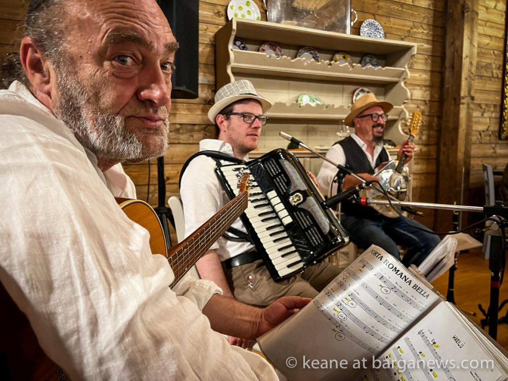 images from barga -8574