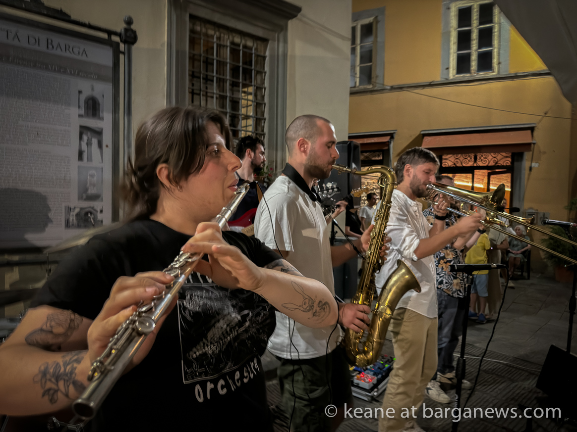 images from barga -25404