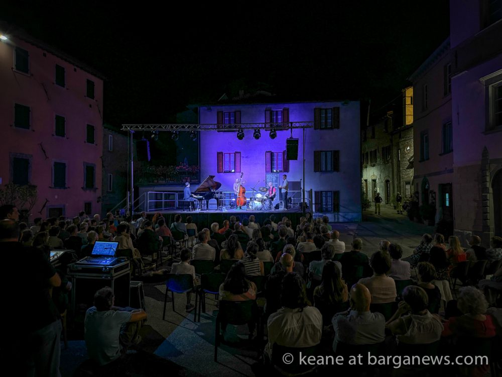 images from barga -25978