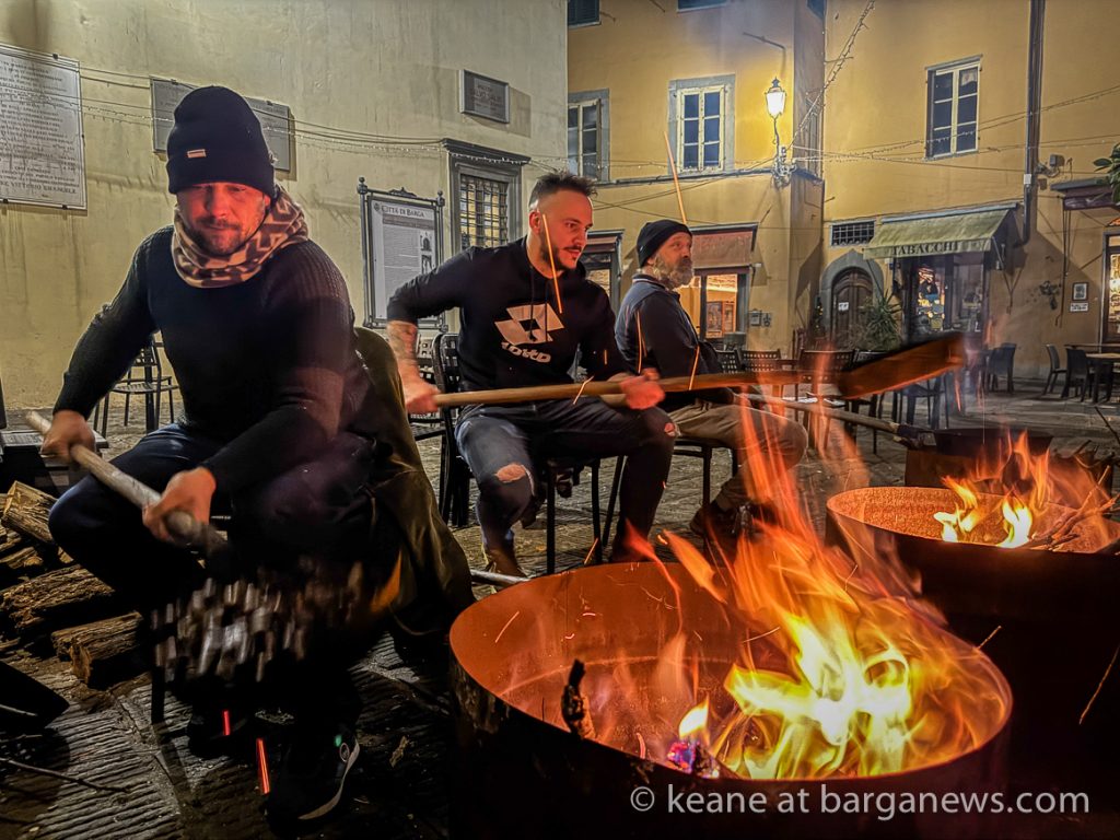 Mondine in Barga Vecchia at Capretz