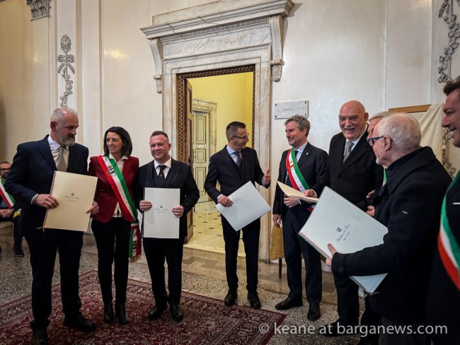 images from barga -34424