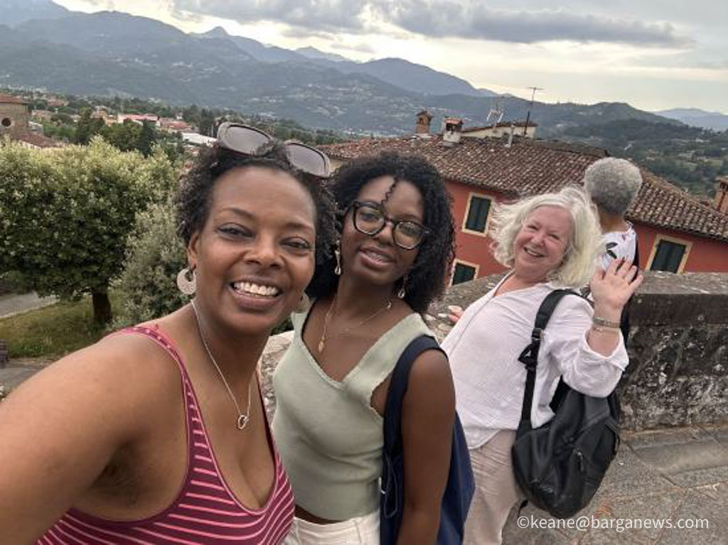 Barga : Community, Culture & Continuity